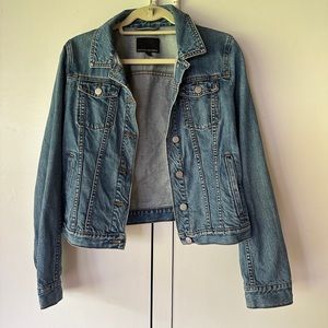 Vintage 2000s Banana Republic Jean Jacket